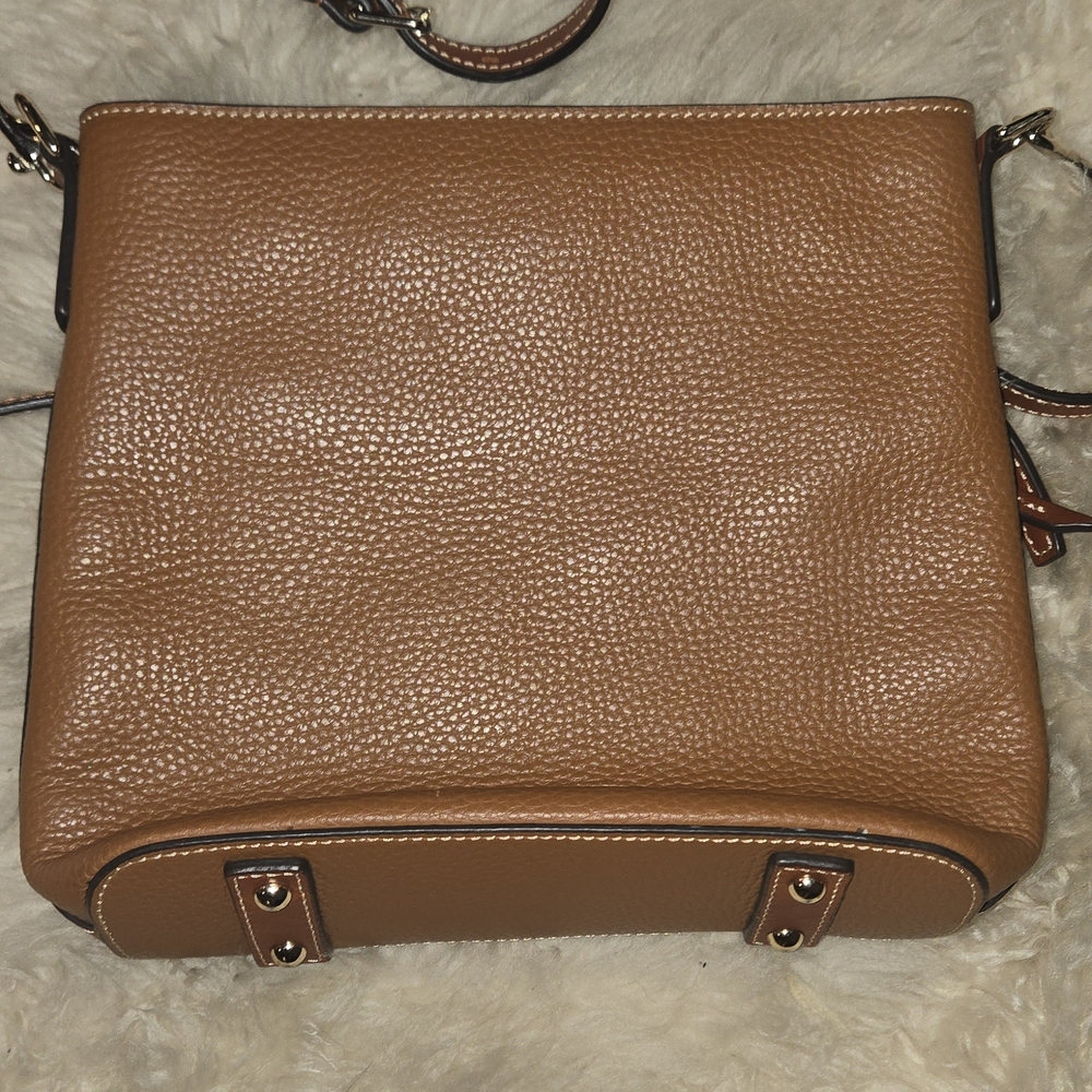 Dooney & Bourke Tan and Red Women's Bag - Picture 3 of 6